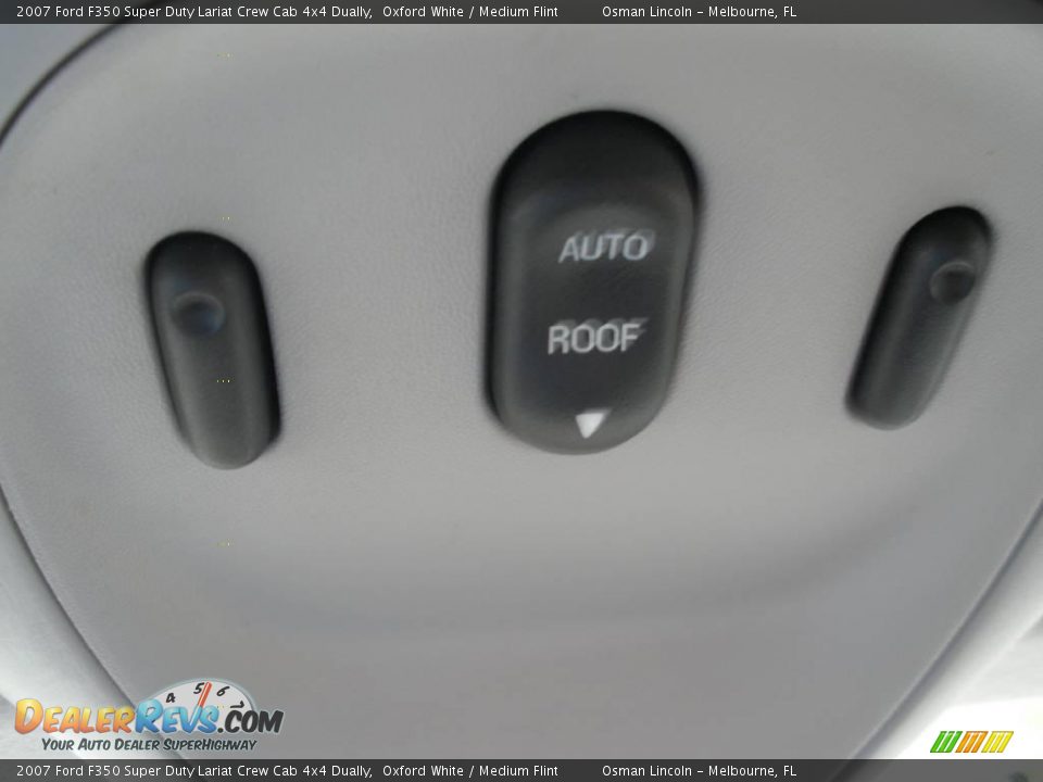 2007 Ford F350 Super Duty Lariat Crew Cab 4x4 Dually Oxford White / Medium Flint Photo #25