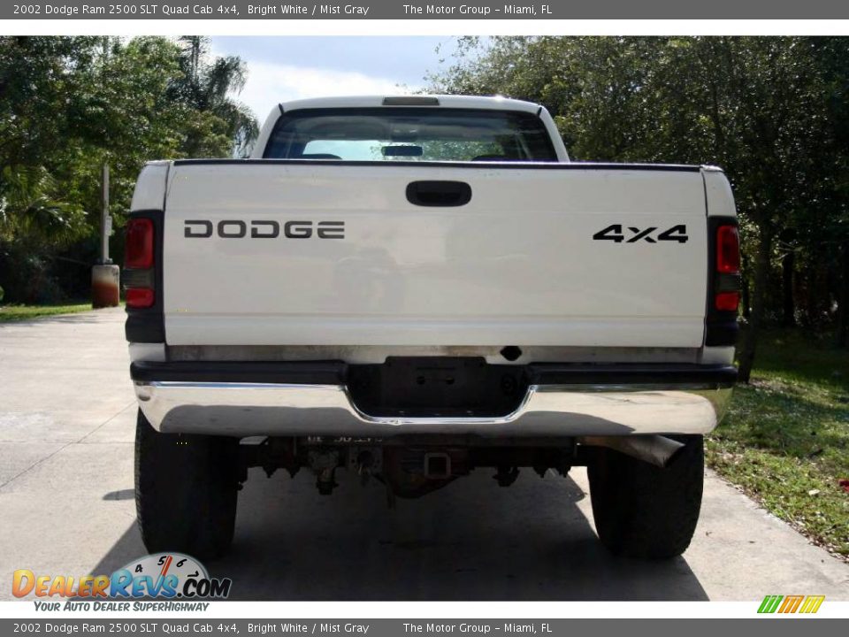 2002 Dodge Ram 2500 SLT Quad Cab 4x4 Bright White / Mist Gray Photo #6