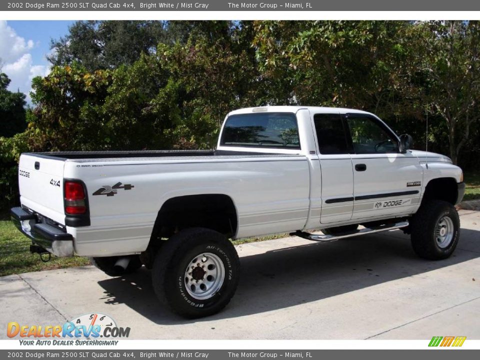 2002 Dodge Ram 2500 SLT Quad Cab 4x4 Bright White / Mist Gray Photo #8