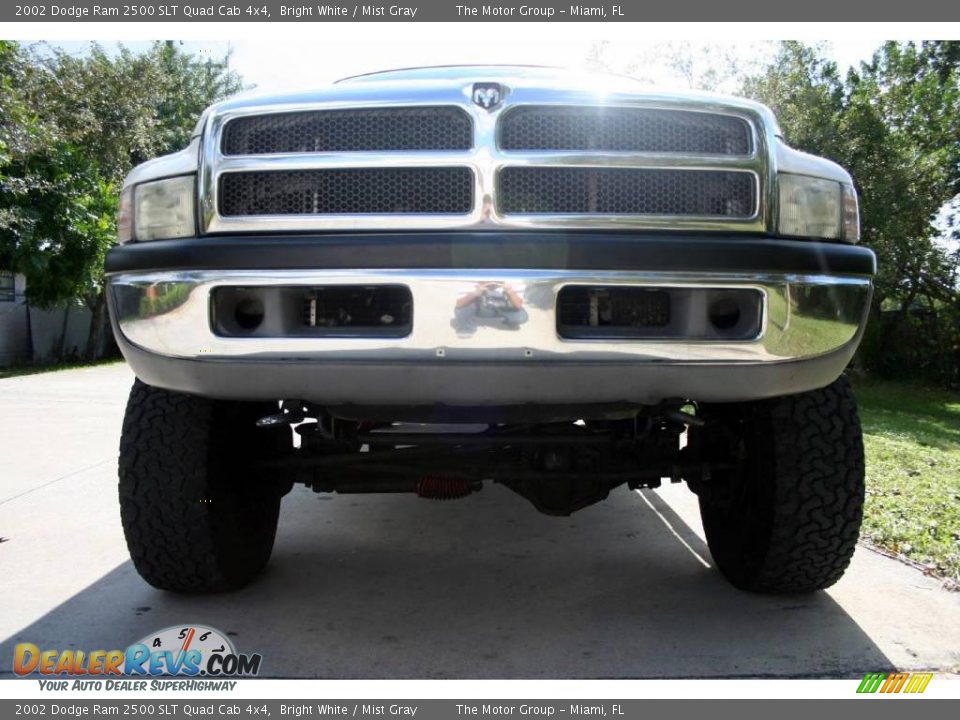 2002 Dodge Ram 2500 SLT Quad Cab 4x4 Bright White / Mist Gray Photo #11