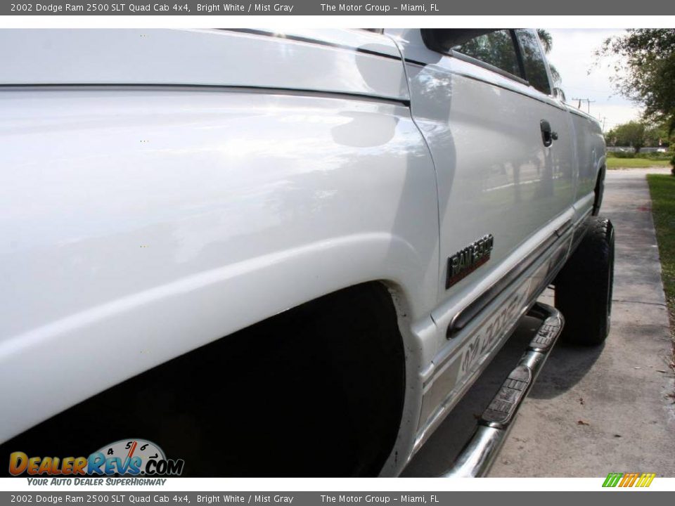 2002 Dodge Ram 2500 SLT Quad Cab 4x4 Bright White / Mist Gray Photo #13