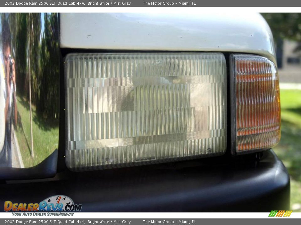 2002 Dodge Ram 2500 SLT Quad Cab 4x4 Bright White / Mist Gray Photo #18