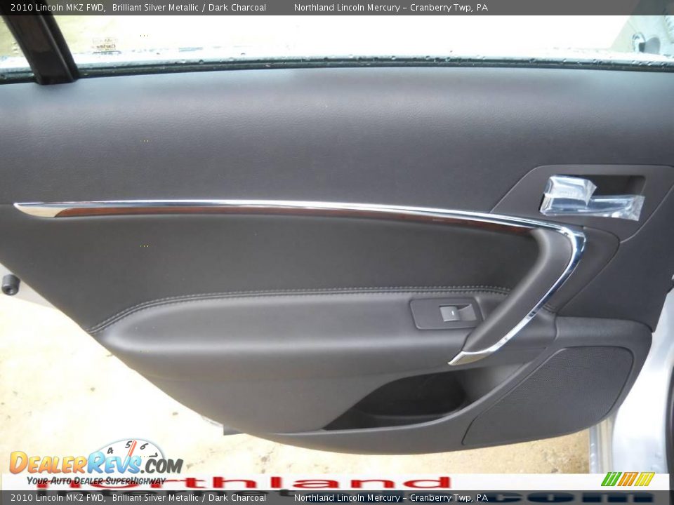 2010 Lincoln MKZ FWD Brilliant Silver Metallic / Dark Charcoal Photo #10