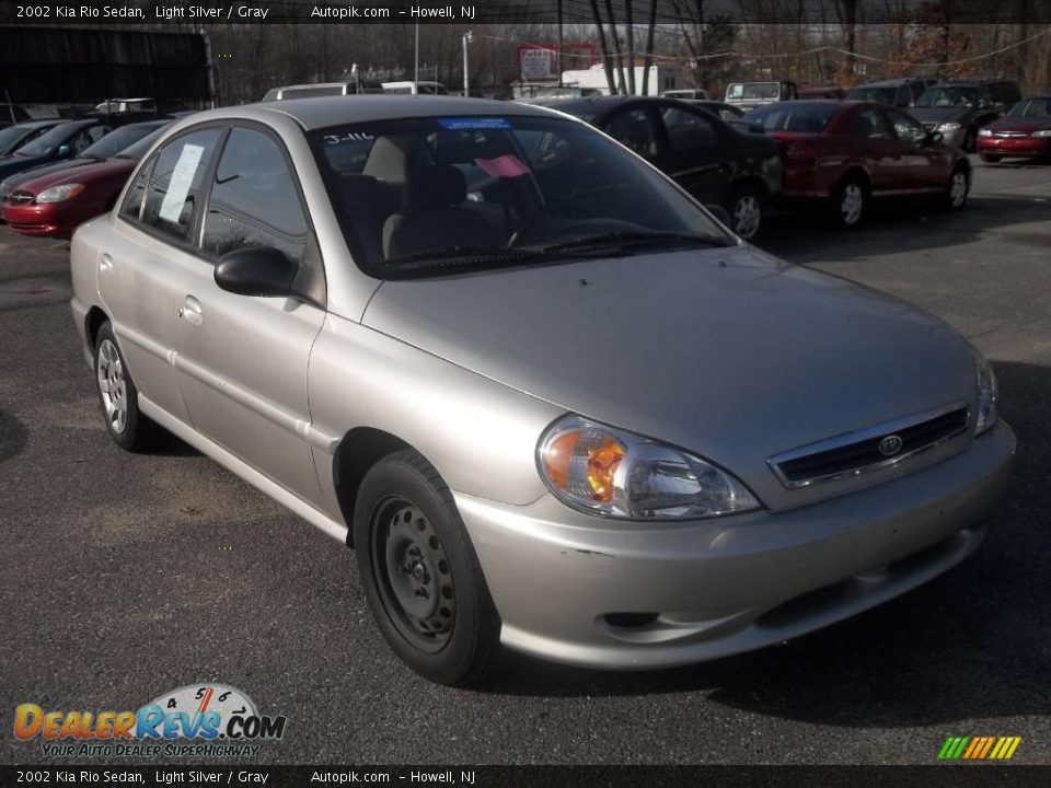 2002 Kia Rio Sedan Light Silver / Gray Photo #3