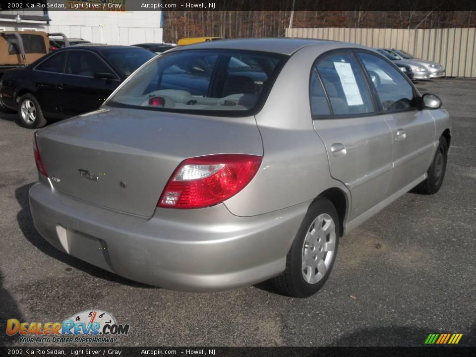 2002 Kia Rio Sedan Light Silver / Gray Photo #5