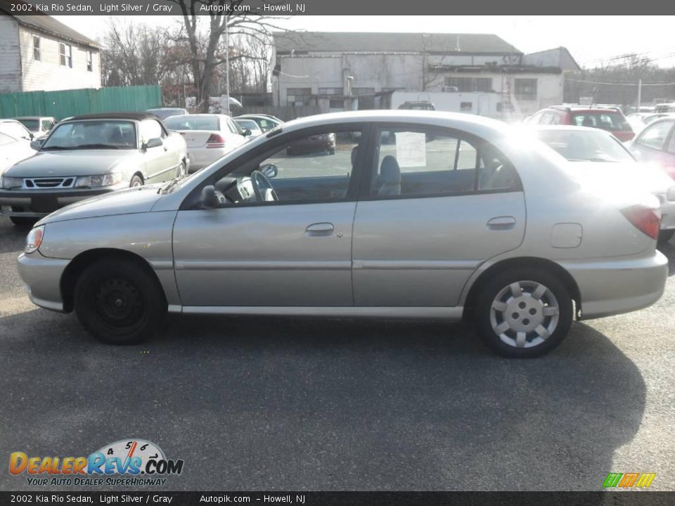 2002 Kia Rio Sedan Light Silver / Gray Photo #8