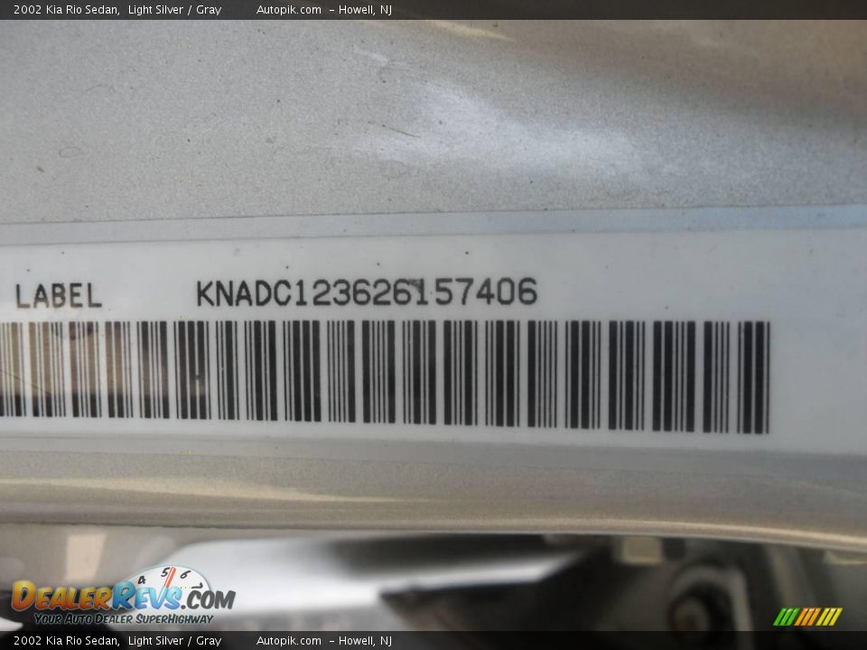 2002 Kia Rio Sedan Light Silver / Gray Photo #17
