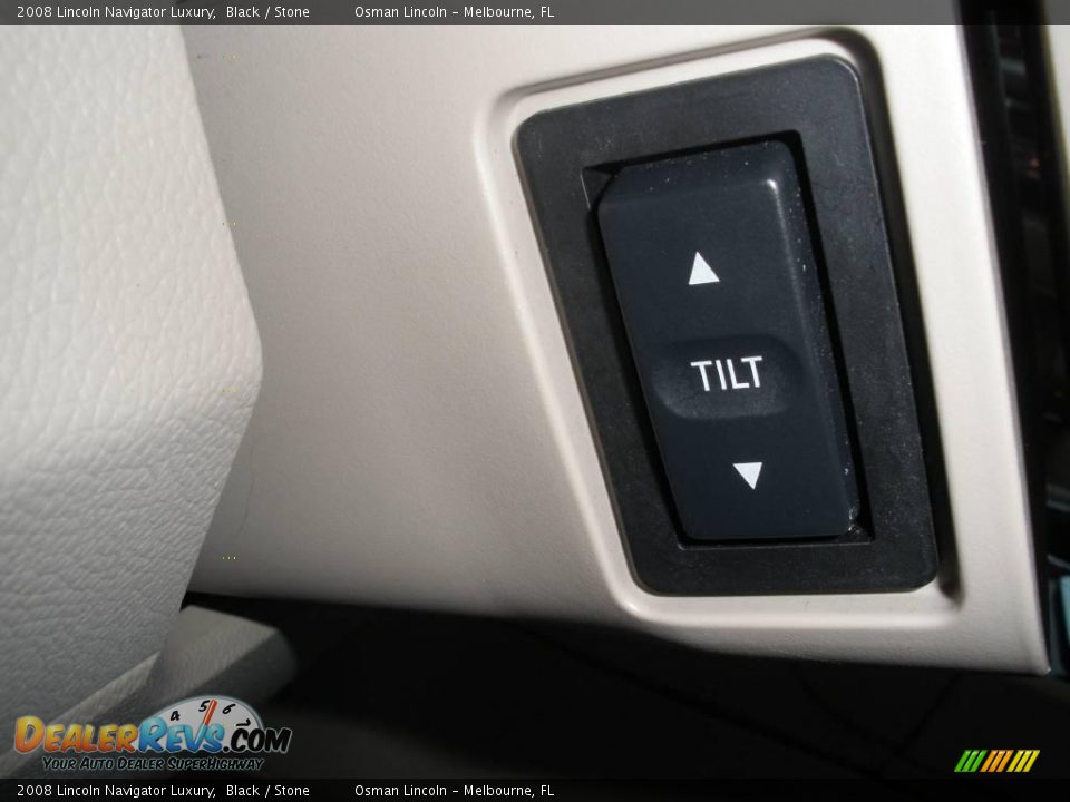 2008 Lincoln Navigator Luxury Black / Stone Photo #13