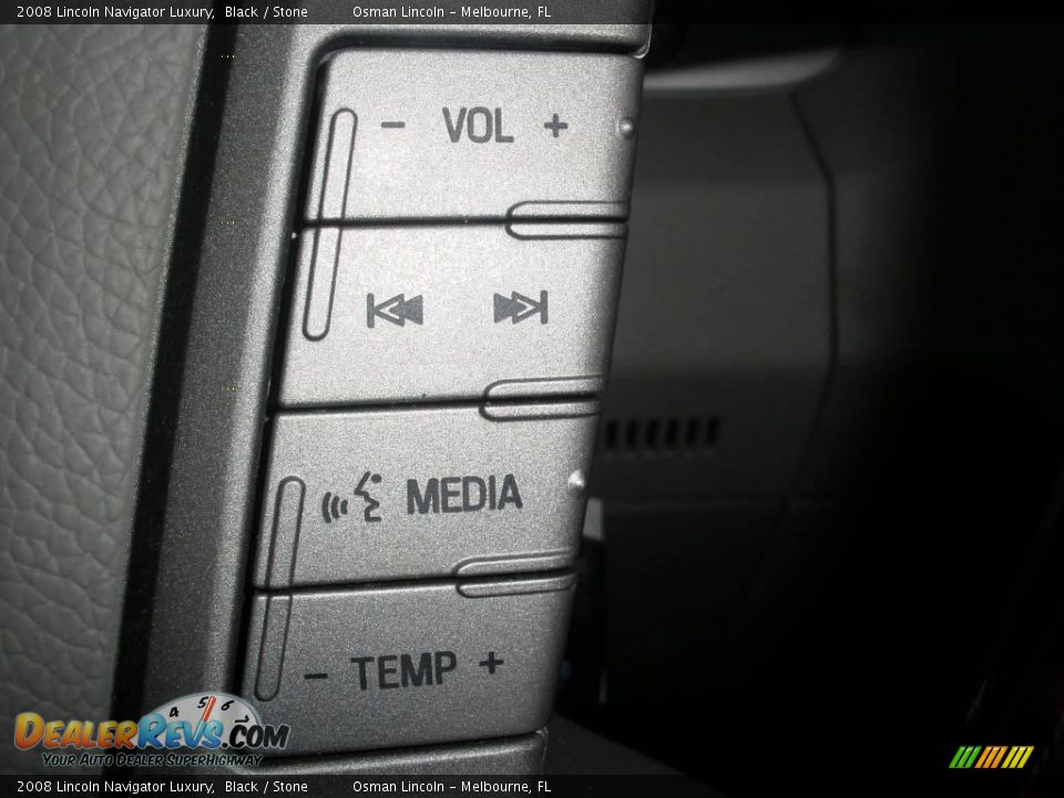 2008 Lincoln Navigator Luxury Black / Stone Photo #25