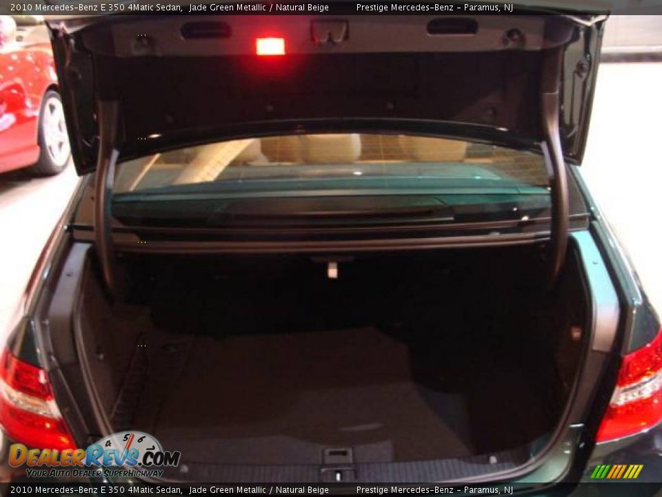 2010 Mercedes-Benz E 350 4Matic Sedan Jade Green Metallic / Natural Beige Photo #14