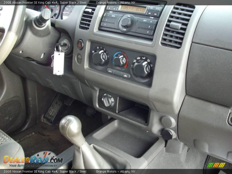2008 Nissan Frontier SE King Cab 4x4 Super Black / Steel Photo #8