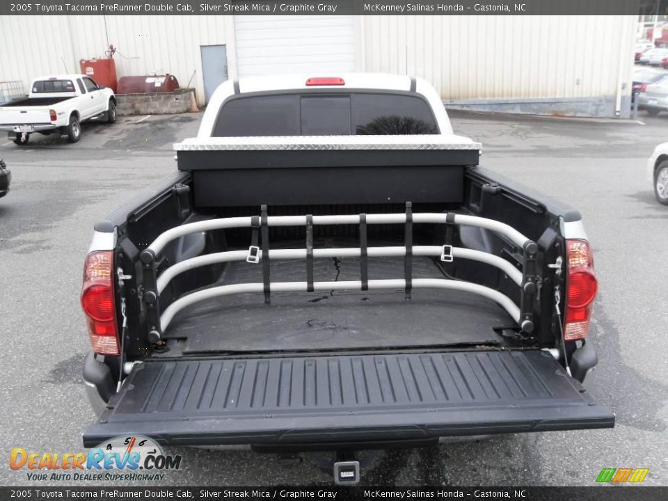2005 Toyota Tacoma PreRunner Double Cab Silver Streak Mica / Graphite Gray Photo #4