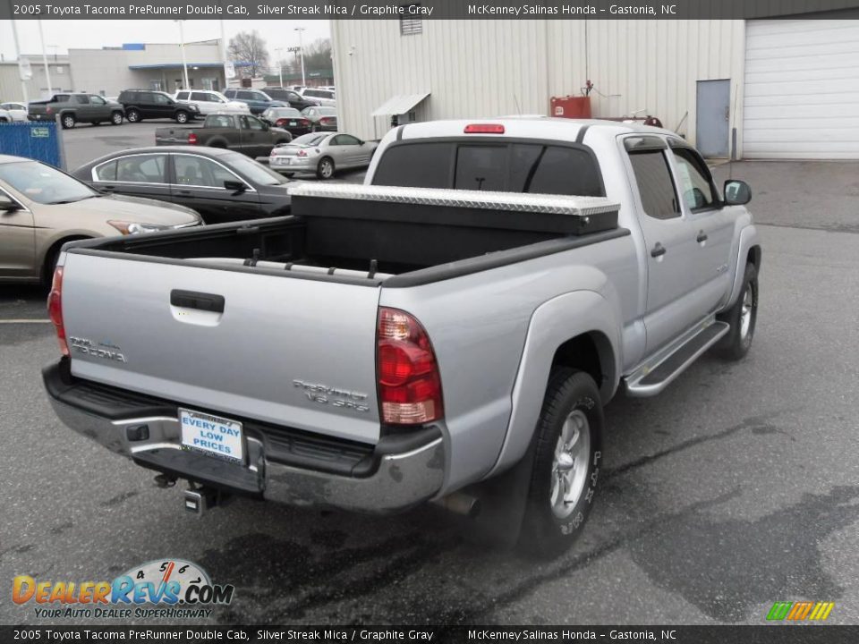 2005 Toyota Tacoma PreRunner Double Cab Silver Streak Mica / Graphite Gray Photo #5