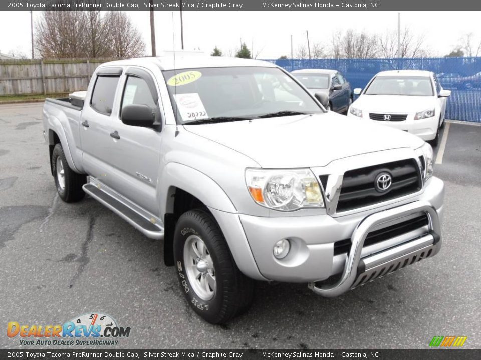 2005 Toyota Tacoma PreRunner Double Cab Silver Streak Mica / Graphite Gray Photo #6