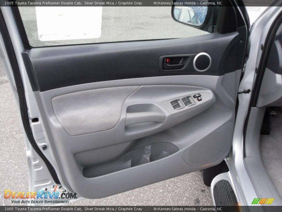 2005 Toyota Tacoma PreRunner Double Cab Silver Streak Mica / Graphite Gray Photo #8