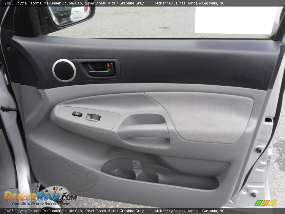 2005 Toyota Tacoma PreRunner Double Cab Silver Streak Mica / Graphite Gray Photo #16