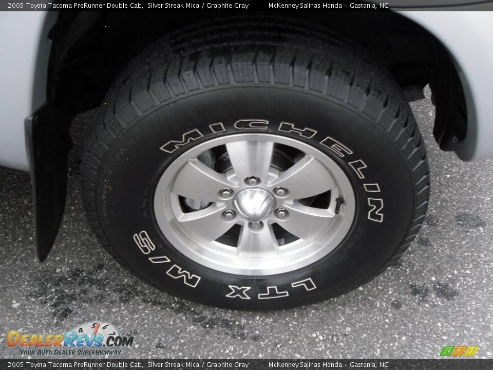 2005 Toyota Tacoma PreRunner Double Cab Silver Streak Mica / Graphite Gray Photo #17