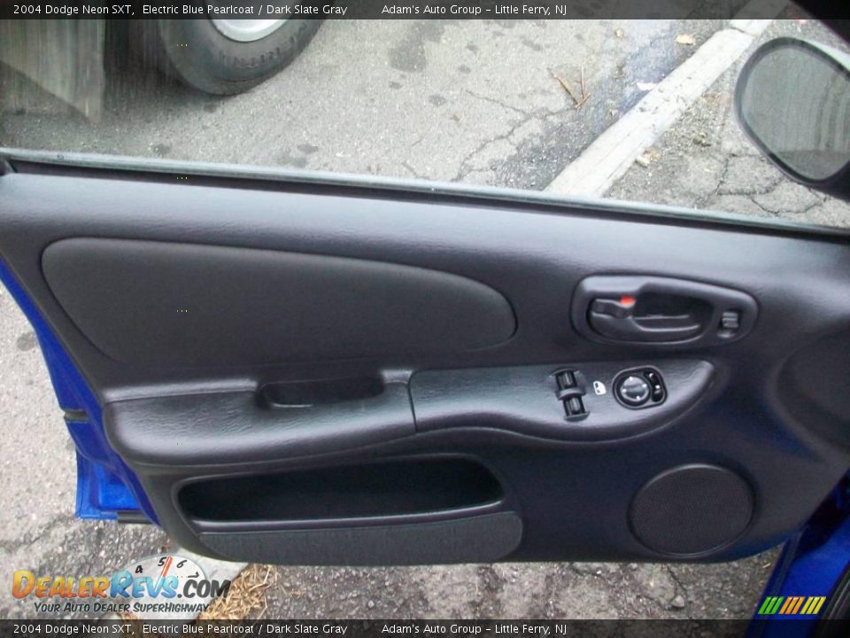2004 Dodge Neon SXT Electric Blue Pearlcoat / Dark Slate Gray Photo #9