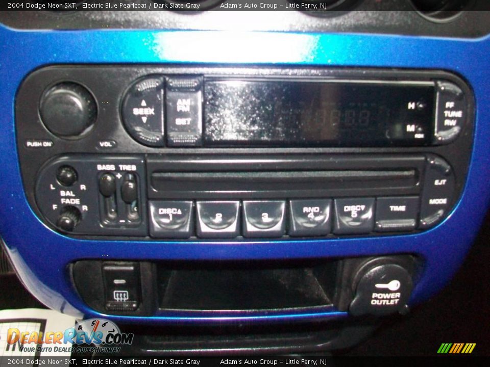 2004 Dodge Neon SXT Electric Blue Pearlcoat / Dark Slate Gray Photo #13