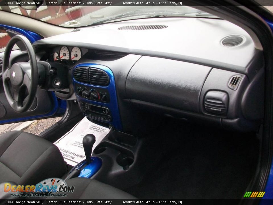 2004 Dodge Neon SXT Electric Blue Pearlcoat / Dark Slate Gray Photo #19
