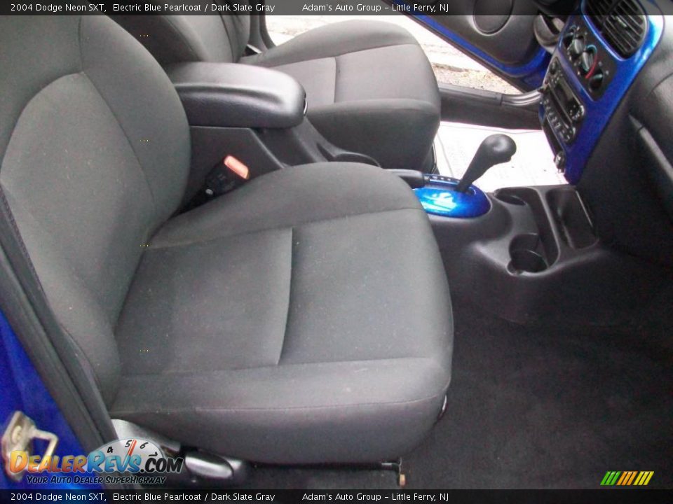 2004 Dodge Neon SXT Electric Blue Pearlcoat / Dark Slate Gray Photo #20