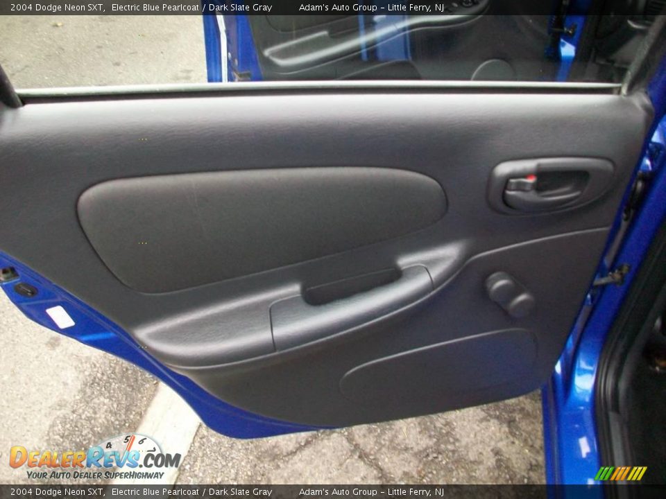 2004 Dodge Neon SXT Electric Blue Pearlcoat / Dark Slate Gray Photo #23