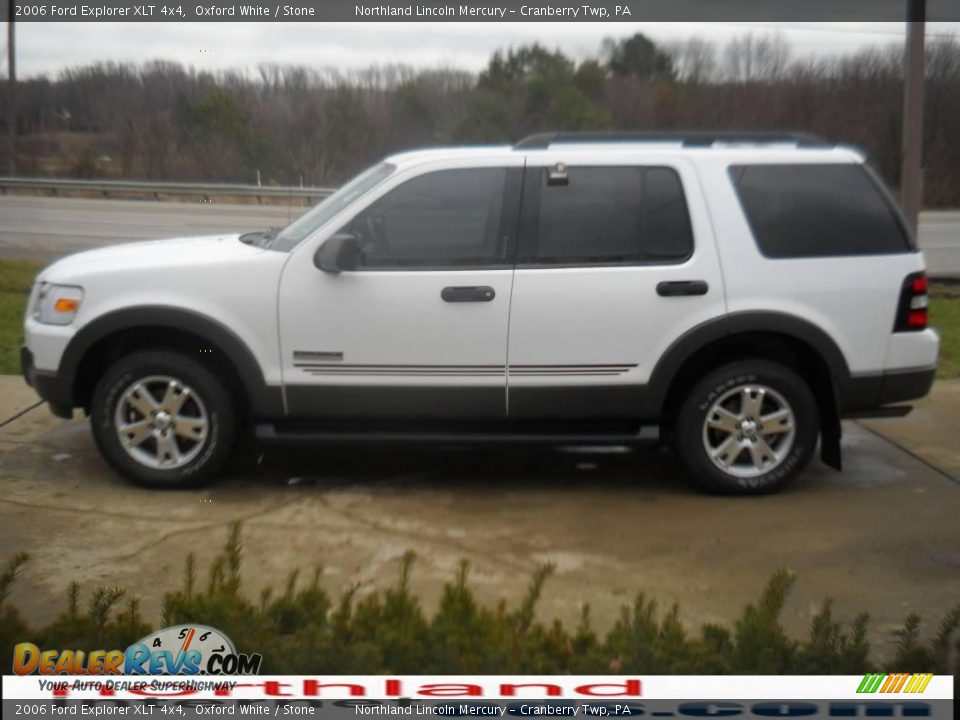 2006 Ford Explorer XLT 4x4 Oxford White / Stone Photo #5