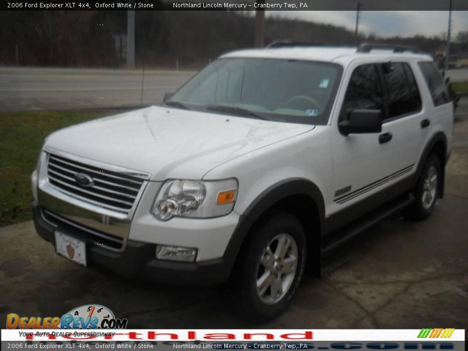 2006 Ford Explorer XLT 4x4 Oxford White / Stone Photo #13