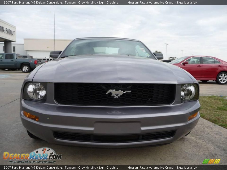 2007 Ford Mustang V6 Deluxe Convertible Tungsten Grey Metallic / Light Graphite Photo #2