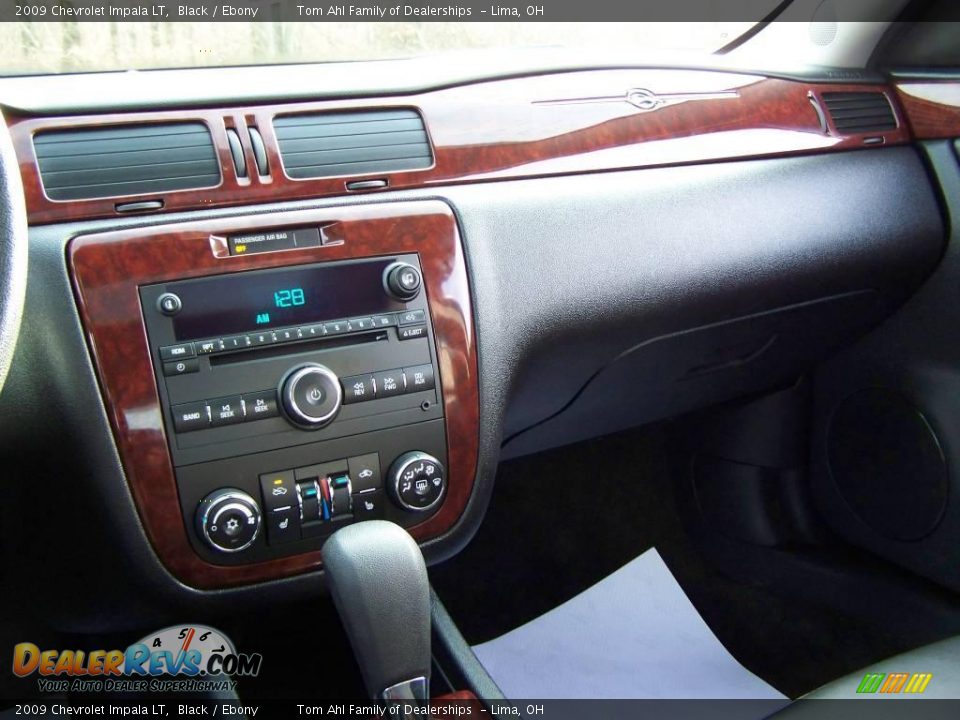 2009 Chevrolet Impala LT Black / Ebony Photo #21