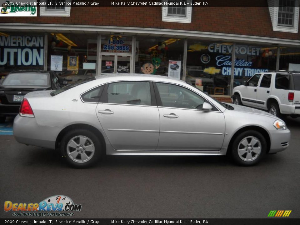 2009 Chevrolet Impala LT Silver Ice Metallic / Gray Photo #2