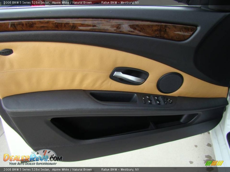 2008 BMW 5 Series 528xi Sedan Alpine White / Natural Brown Photo #7
