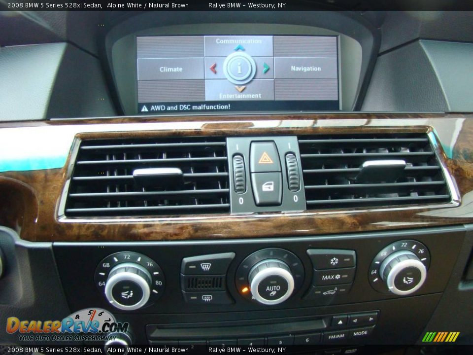 2008 BMW 5 Series 528xi Sedan Alpine White / Natural Brown Photo #13