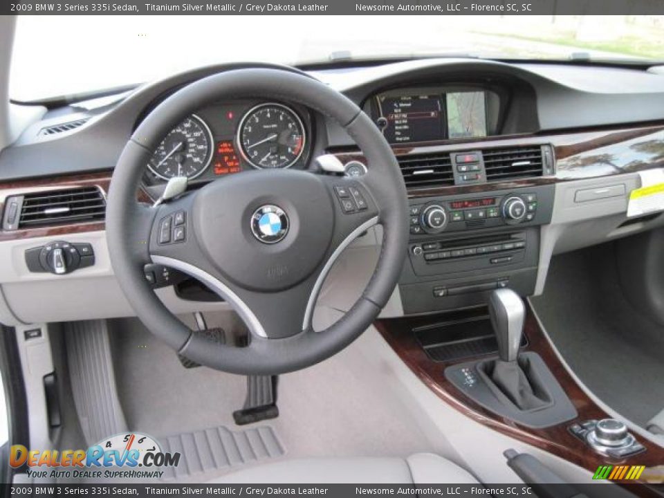 2009 BMW 3 Series 335i Sedan Titanium Silver Metallic / Grey Dakota Leather Photo #4