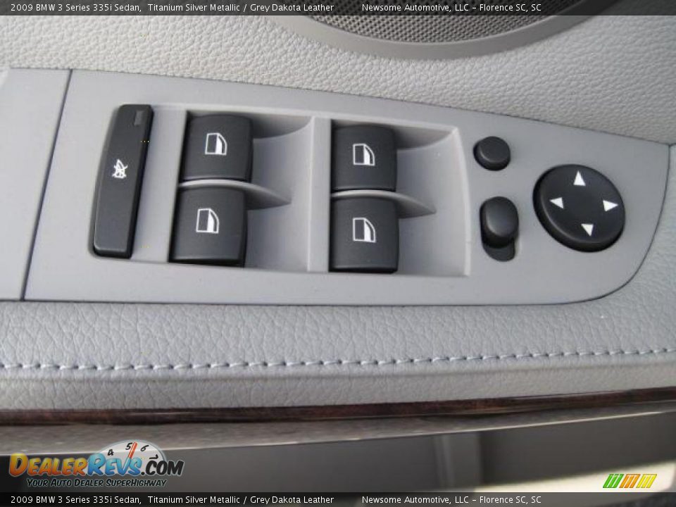 2009 BMW 3 Series 335i Sedan Titanium Silver Metallic / Grey Dakota Leather Photo #10