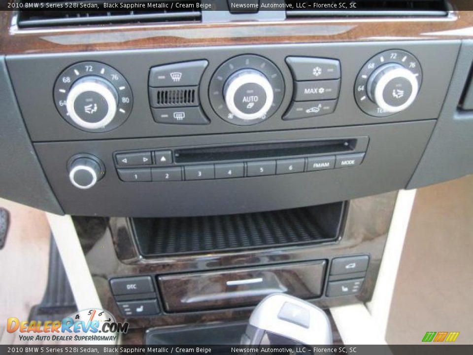 2010 BMW 5 Series 528i Sedan Black Sapphire Metallic / Cream Beige Photo #6