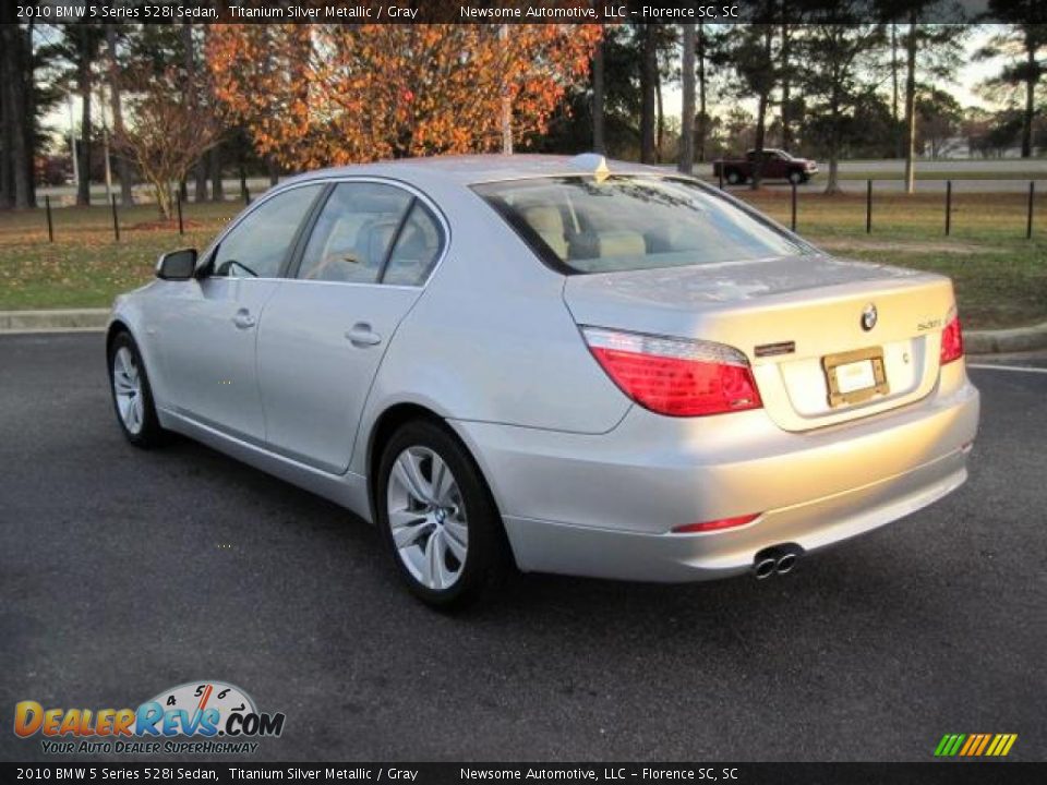 2010 BMW 5 Series 528i Sedan Titanium Silver Metallic / Gray Photo #2
