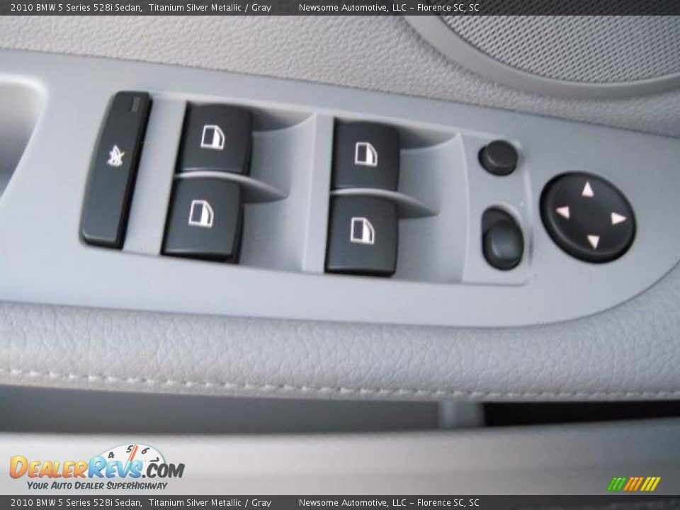 2010 BMW 5 Series 528i Sedan Titanium Silver Metallic / Gray Photo #9