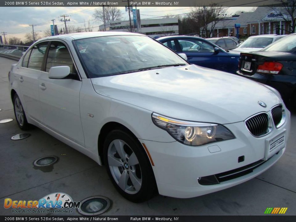 2008 BMW 5 Series 528xi Sedan Alpine White / Natural Brown Photo #3