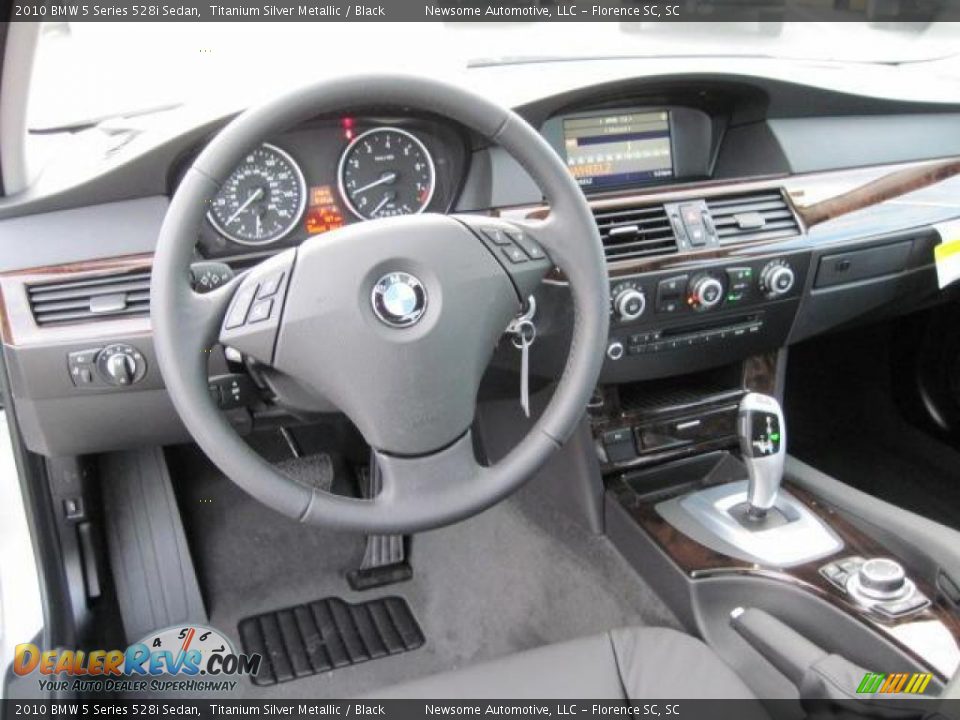 2010 BMW 5 Series 528i Sedan Titanium Silver Metallic / Black Photo #4