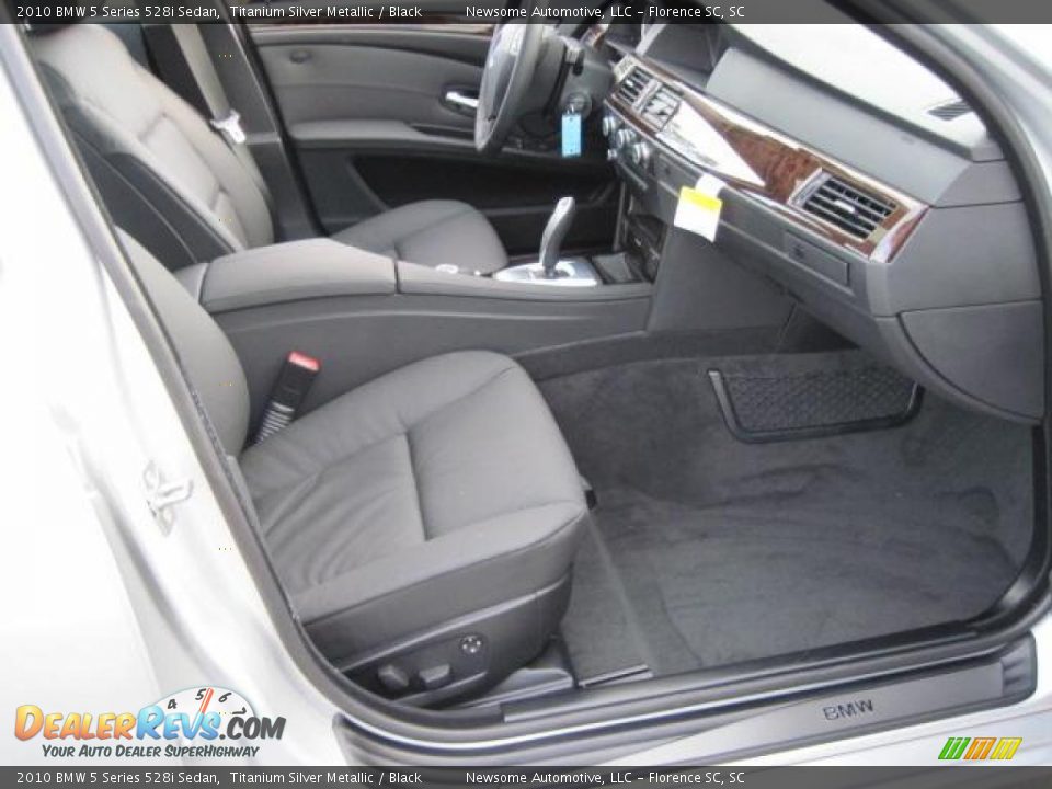 2010 BMW 5 Series 528i Sedan Titanium Silver Metallic / Black Photo #12