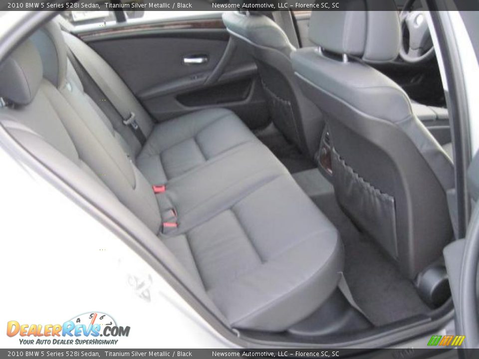 2010 BMW 5 Series 528i Sedan Titanium Silver Metallic / Black Photo #13