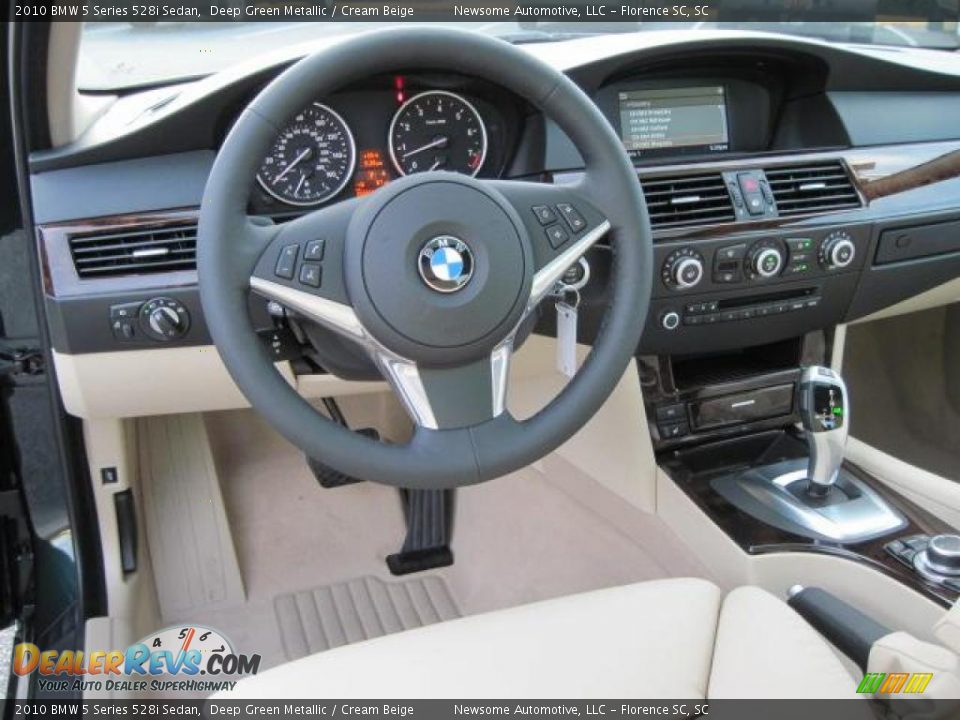 2010 BMW 5 Series 528i Sedan Deep Green Metallic / Cream Beige Photo #4