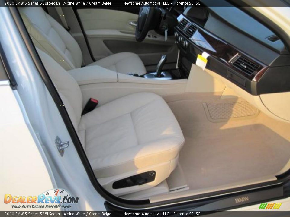 2010 BMW 5 Series 528i Sedan Alpine White / Cream Beige Photo #12