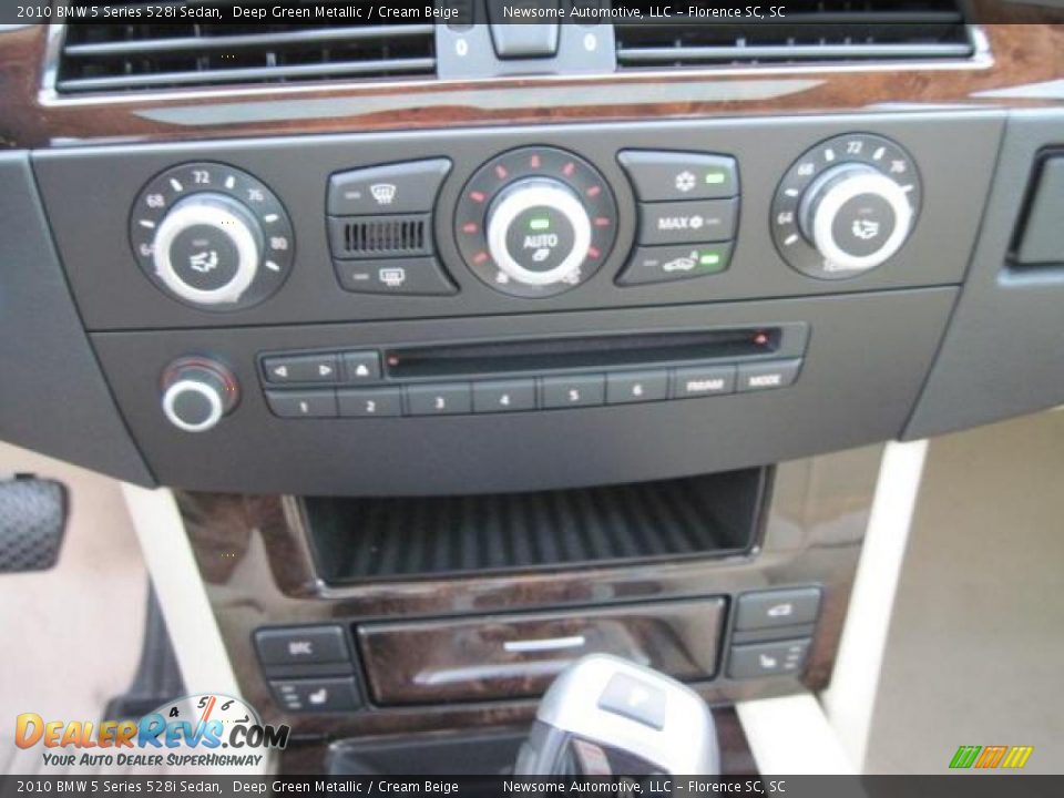 2010 BMW 5 Series 528i Sedan Deep Green Metallic / Cream Beige Photo #6