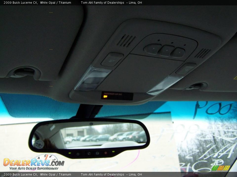 2009 Buick Lucerne CX White Opal / Titanium Photo #19