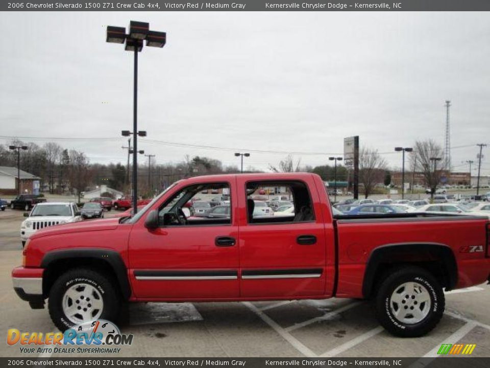 2006 Chevrolet Silverado 1500 Z71 Crew Cab 4x4 Victory Red / Medium Gray Photo #6