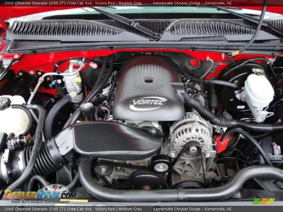 2006 Chevrolet Silverado 1500 Z71 Crew Cab 4x4 Victory Red / Medium Gray Photo #34