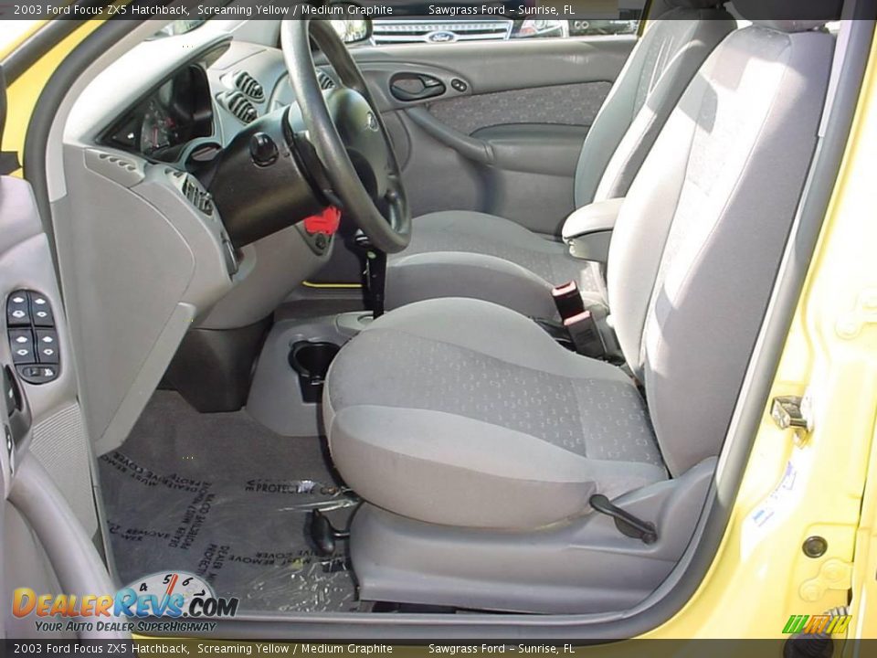 2003 Ford Focus ZX5 Hatchback Screaming Yellow / Medium Graphite Photo #10
