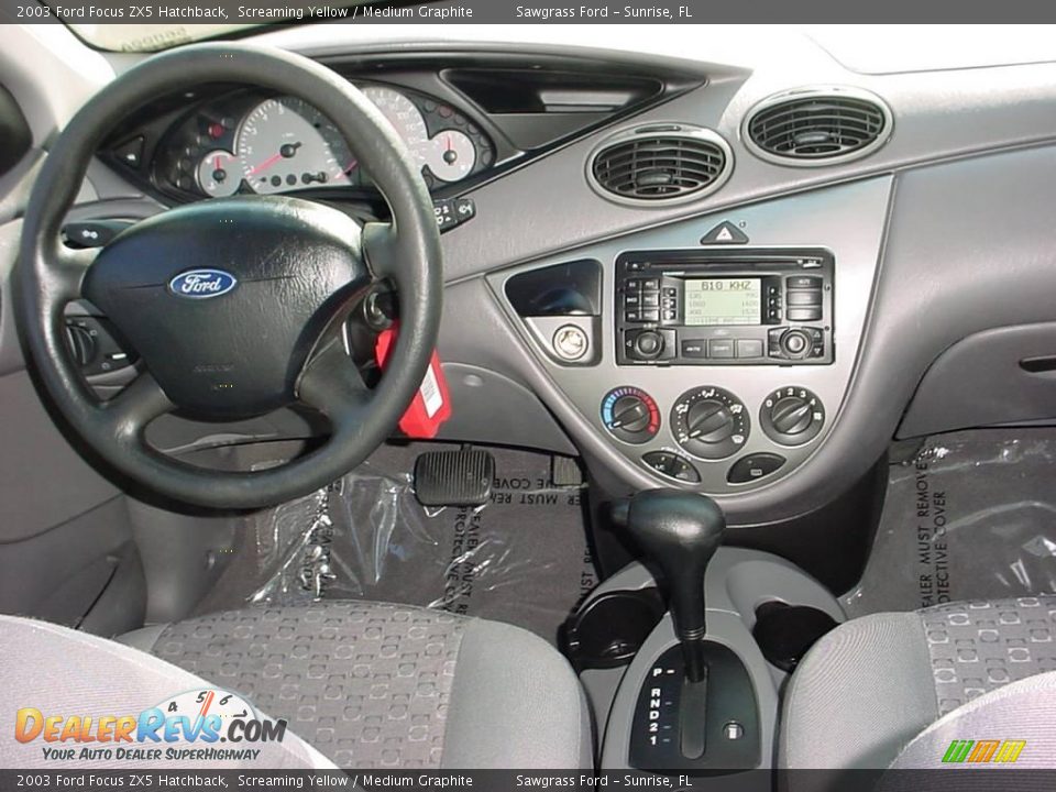 2003 Ford Focus ZX5 Hatchback Screaming Yellow / Medium Graphite Photo #13